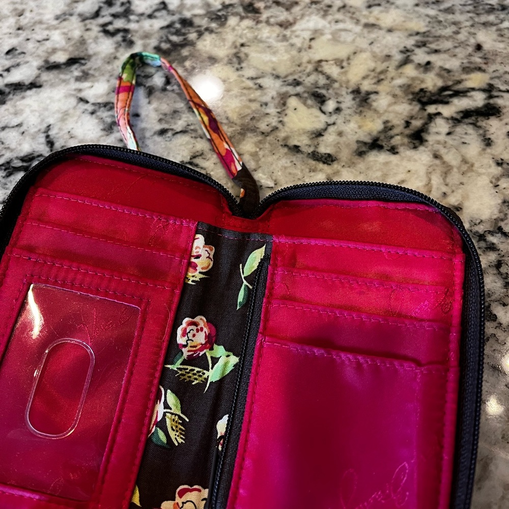 Vera Bradley wristlet/ wallet